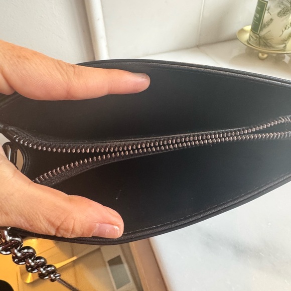 Dior Geometric Leather Chain Bag - Picture 9 of 10